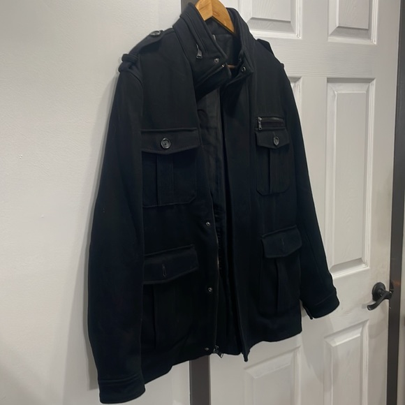 Express pea coat. Black. Size large - Picture 4 of 4